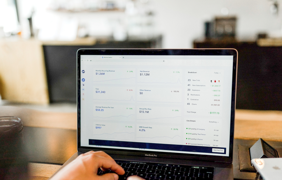How to build a loyal community online and offline?